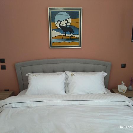 Swan Paradise Glyfada Apartment Atenas Exterior foto